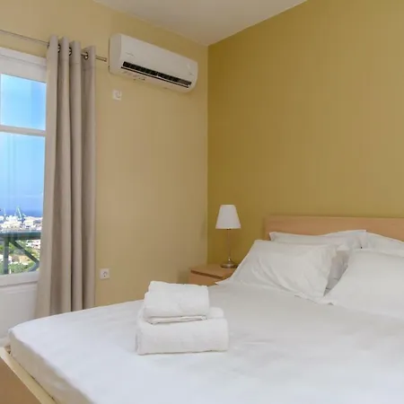 Avrofilito Syros 公寓 *