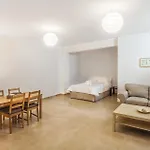 Apartment Avrofilito Syros